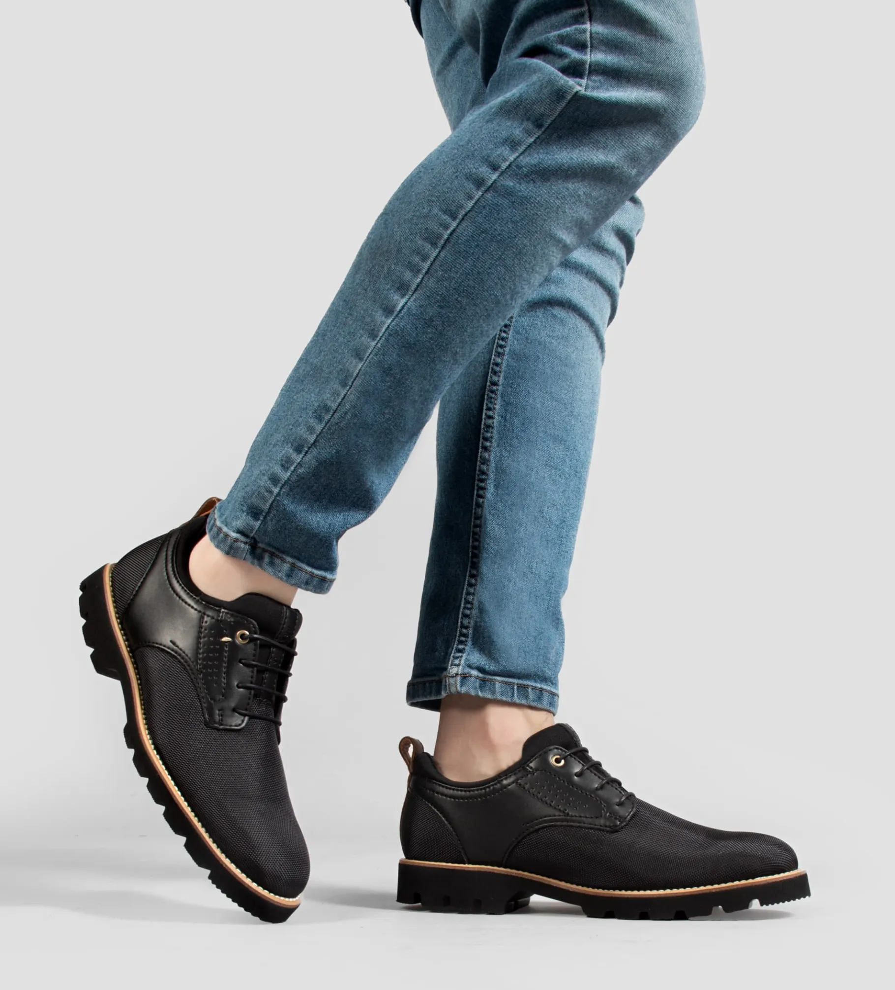 Sale ZAPATO DERBY COMBINACIÓN NEGRO Hombre Casual